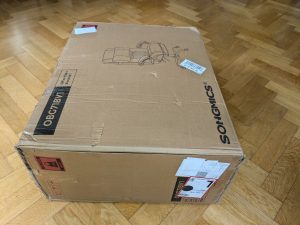 Verpackung des SONGMICS OBG71B Bürostuhls von rechts