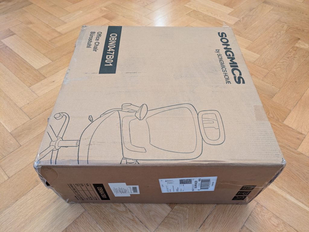 Verpackung des SONGMICS OBN047B01 Bürostuhls von rechts