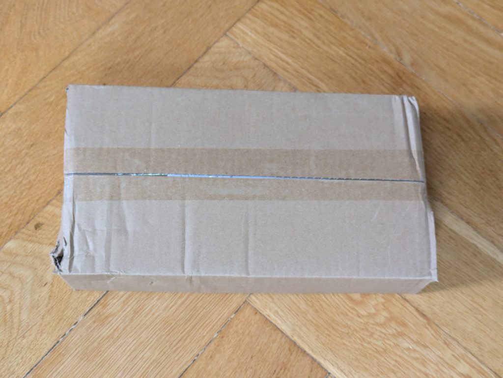 Verpackung des Zubehörs des Daccormax DAZ ZF35 Bürostuhls