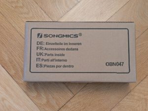 Verpackung des Zubehörs des SONGMICS OBN047B01 Bürostuhls
