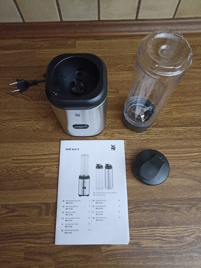 WMF Kult X Mix & Go Smoothie Mini Standmixer, Lieferumfang