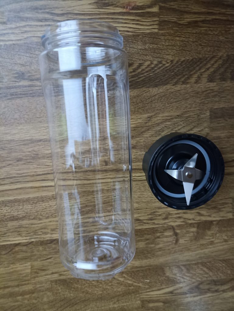WMF Kult X Mix & Go Smoothie Mini Standmixer, Mixxbehälter und Messer