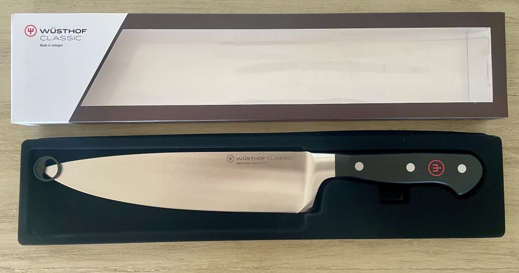 WÜSTHOF Classic Küchenmesser beim Auspacken