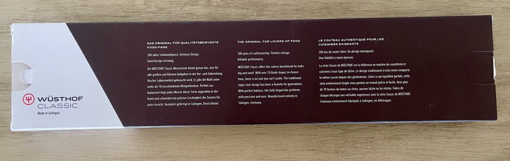 WÜSTHOF Classic Küchenmesser in der Verpackung von hinten