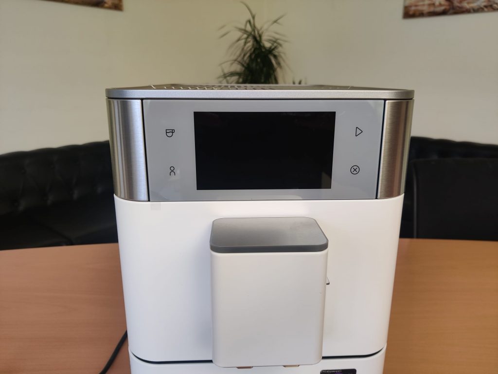 KitchenAid KF8 Kaffeevollautomat Display ohne Schutz