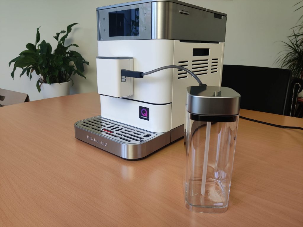 KitchenAid KF8 Kaffeevollautomat mit Milchaufschäumer