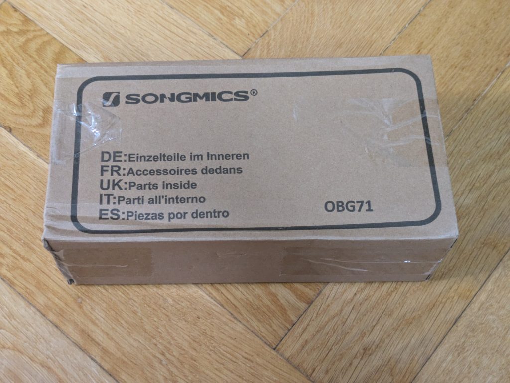 Zubehörverpackung des SONGMICS OBG71B Bürostuhls