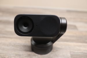 Insta360 Link 2 Webcam Kamera stehend