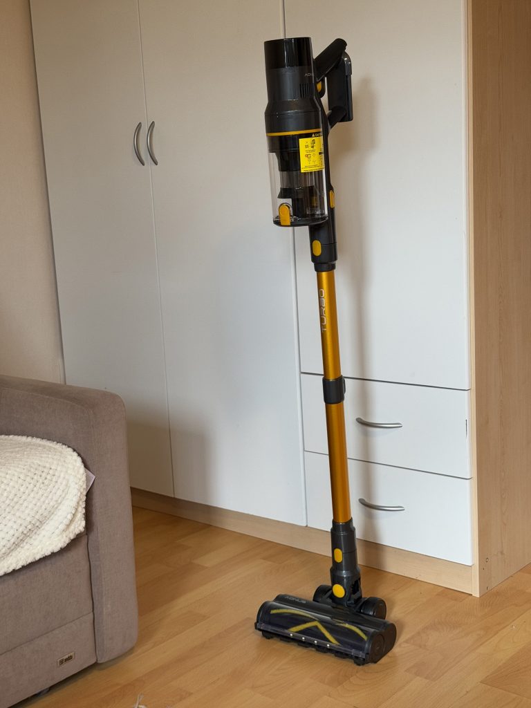 Aonus A9S Akku-Staubsauger stehend