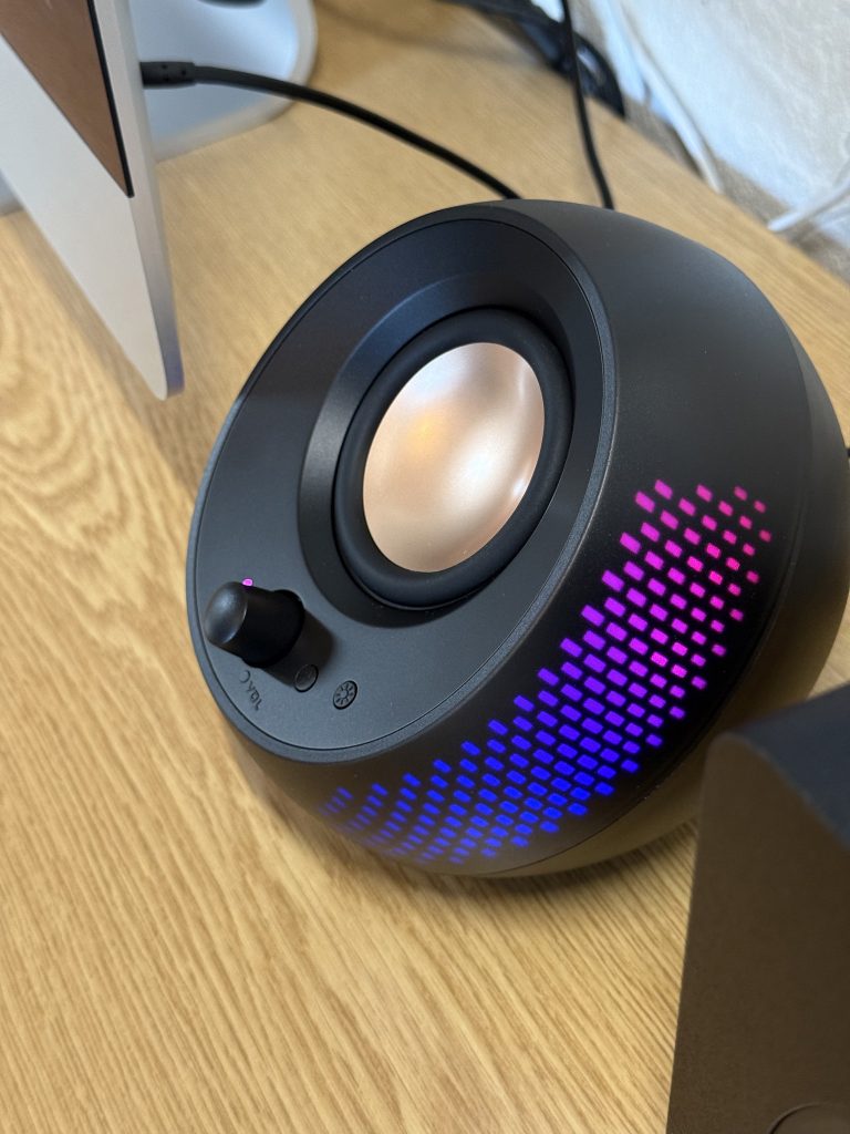 Creative Pebble X Plus PC-Lautsprecher RGB-Lichteffekt 3