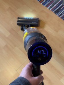 Aonus A9S Akku-Staubsauger auf niedrigster Stufe