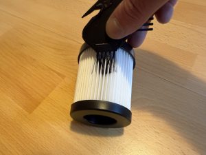 Lubluelu 25000Pa Modell 202 Akku-Staubsauger Säuberung des Filtzers mit Reiningswerkzeug