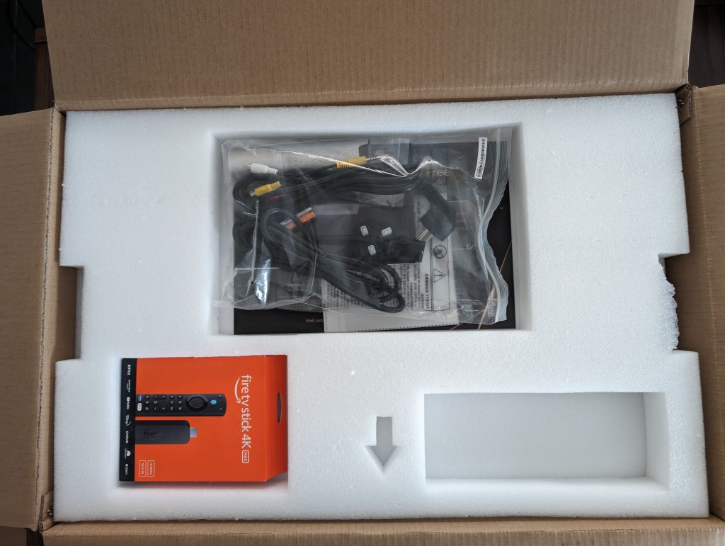 AWOL Vision LTV-3500 Pro Beamer geöffnete Packung