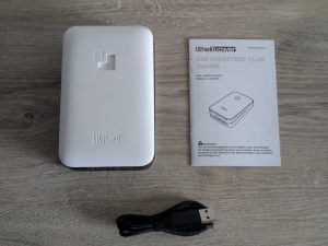 Akku des LiTHELi U20DD00-0U120 Akku-Bohrschraubers entpackt