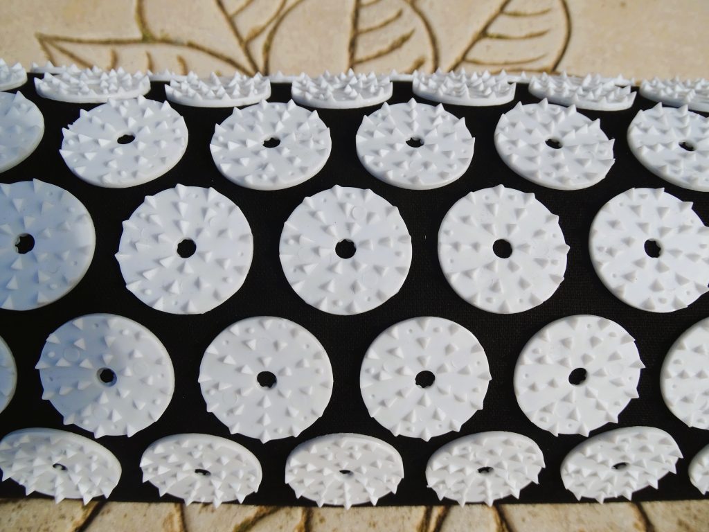 Angelkiss Akupressurmatte Kopfkissen Spitzen
