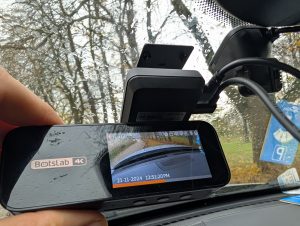 BOTSLAB G980H Dashcam montiert (5)