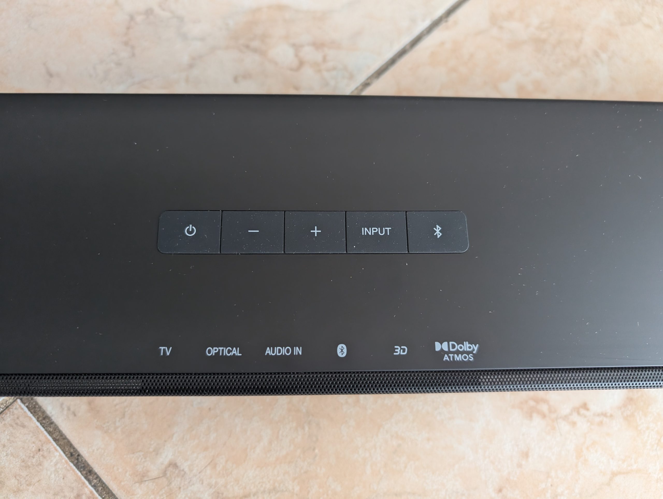 Bedienfeld der SHARP HT SB700 Soundbar