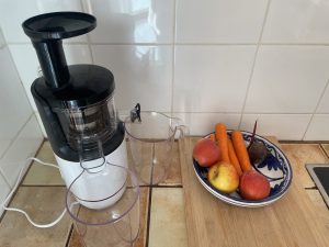 Bosch VitaExtract MESM500W Slow-Juicer Vorbereitung auf den Praxistest