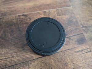 Control-Pod der Razer NOMMO V2 Pro PC-Lautsprecher von unten