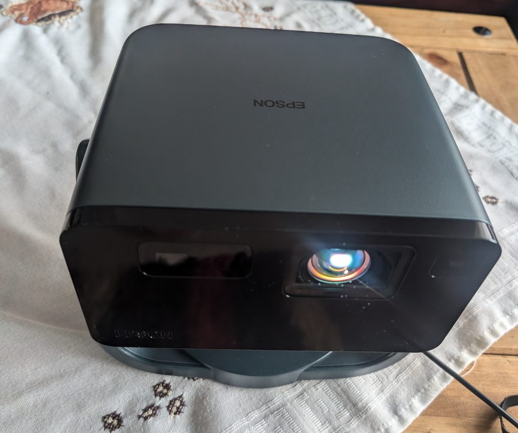 Epson EpicVision EF-22N Beamer