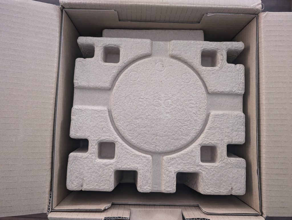 Epson EpicVision EF-22N Beamer Verpackung geöffnet