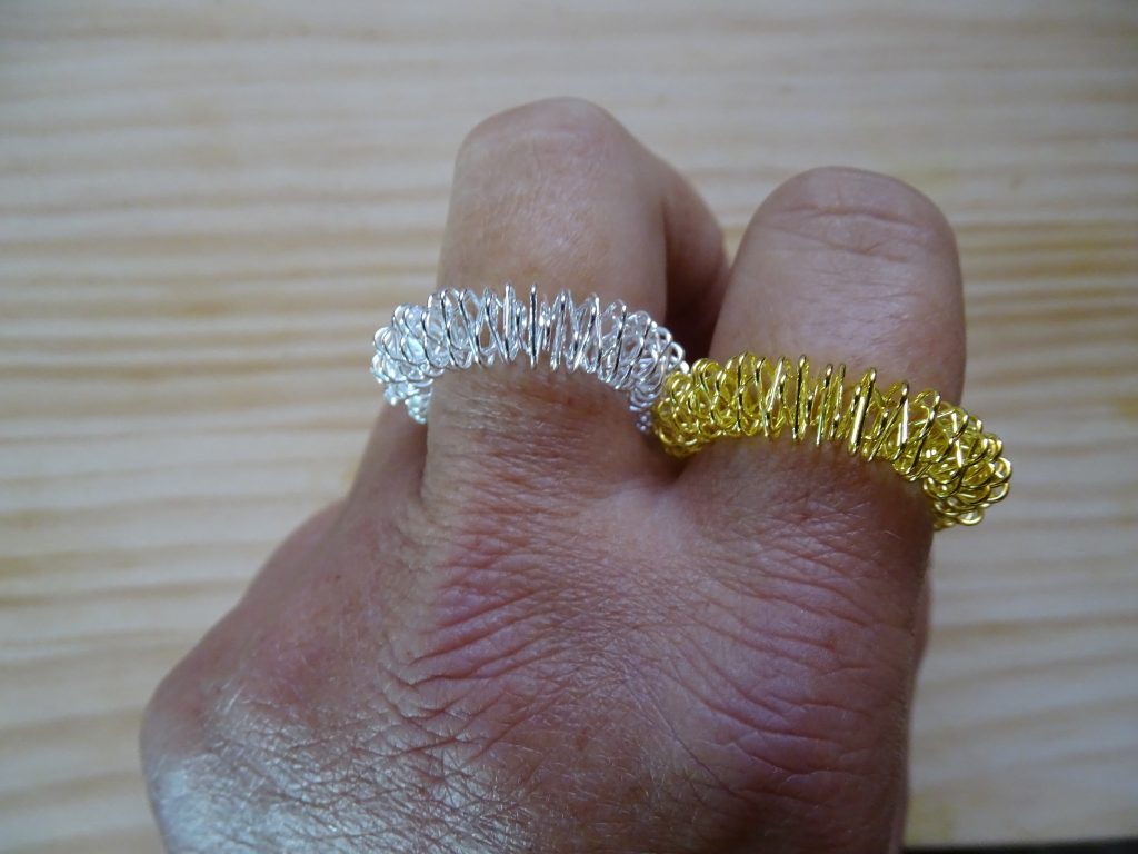 High Pulse Akupressurmatte Akupressurringe am Finger