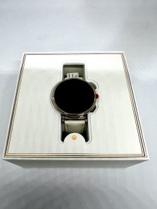 Smartwatch WATCH GT 4 von HUAWEI in der Verpackung