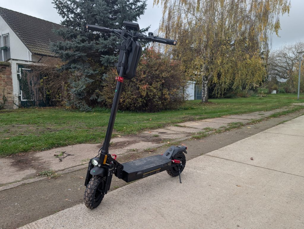 Isinwheel T4 Elektro-Scooter von vorne