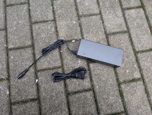 Ladegerät des Isinwheel T4 Elektro-Scooters