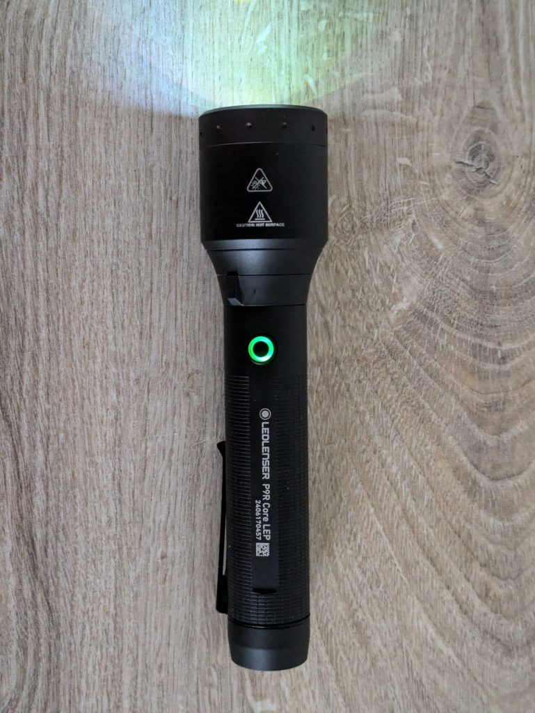 Ledlenser P9R Core LEP Taschenlampe eingeschaltet