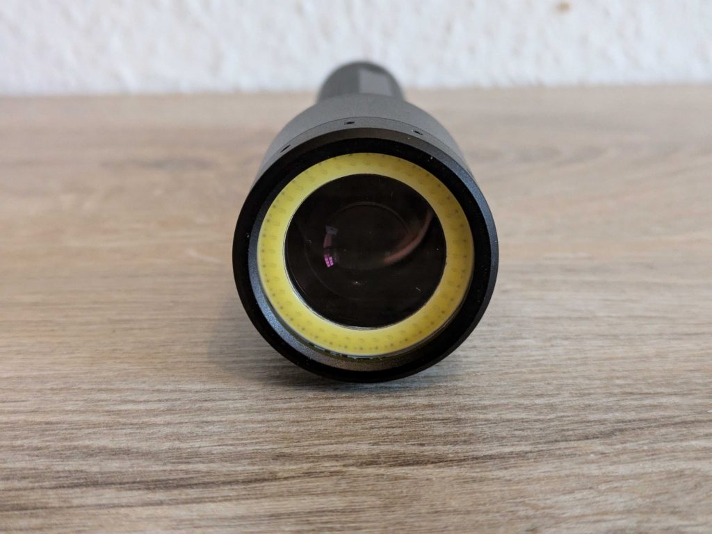 Ledlenser P9R Core LEP Taschenlampe von vorne