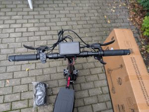 Lenker des Isinwheel T4 Elektro-Scooters