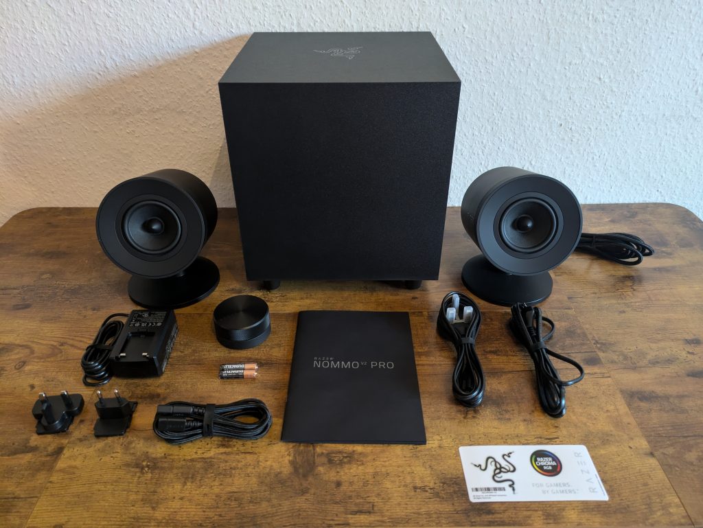 Lieferumfang der Razer NOMMO V2 Pro PC-Lautsprecher