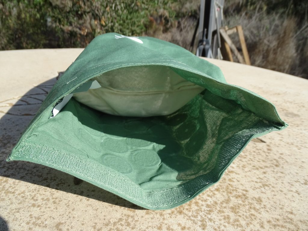 Mysa Thermo Duo Kissen Bezug geöffnet