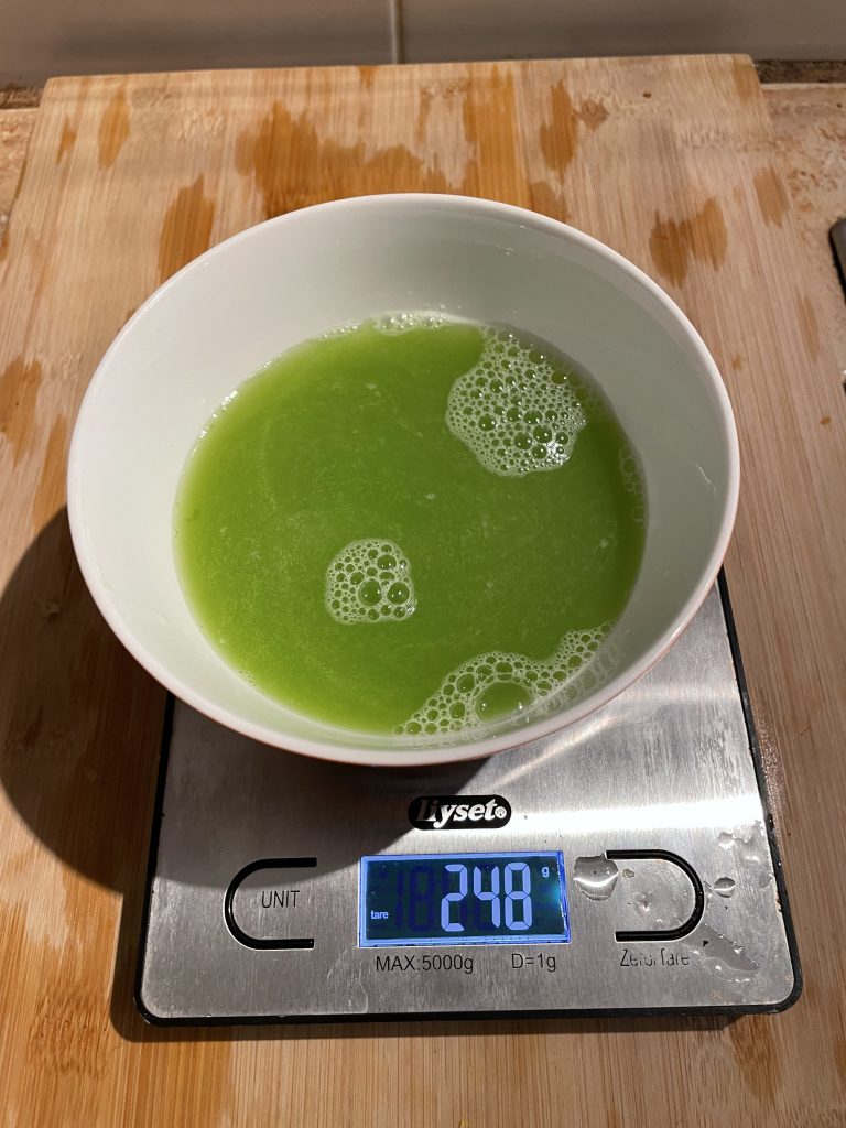 PHILIPS Domestic Appliances HR1889:70 Slow-Juicer Gewicht Selleriesaft