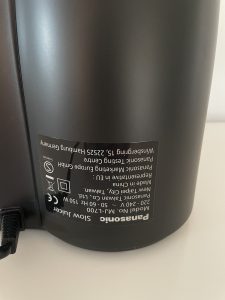 Panasonic MJ-L700KXE Slow-Juicer Aufkleber falsch herum angebracht