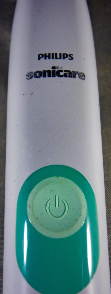 Philips Sonicare ProtectiveClean 4300 Schallzahnbürste Bedienknopf