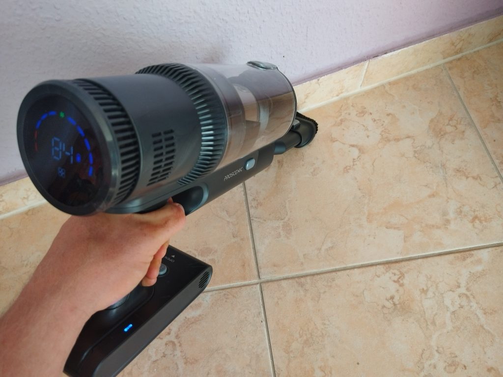 Proscenic-P11-Saugwischer-im-Einsatz-4