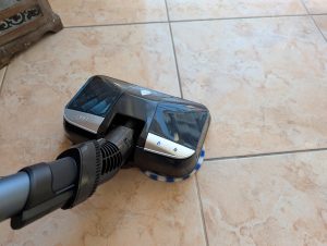 Rowenta X-Force Flex 14.60 Aqua Saugwischer Hauptdüse im Einsatz