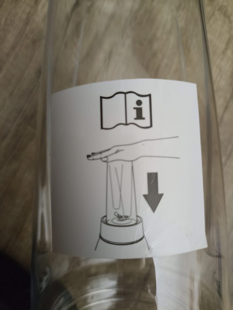 Russell Hobbs 2-in-1 Standmixer, Sticker auf Kunststoffbehälter