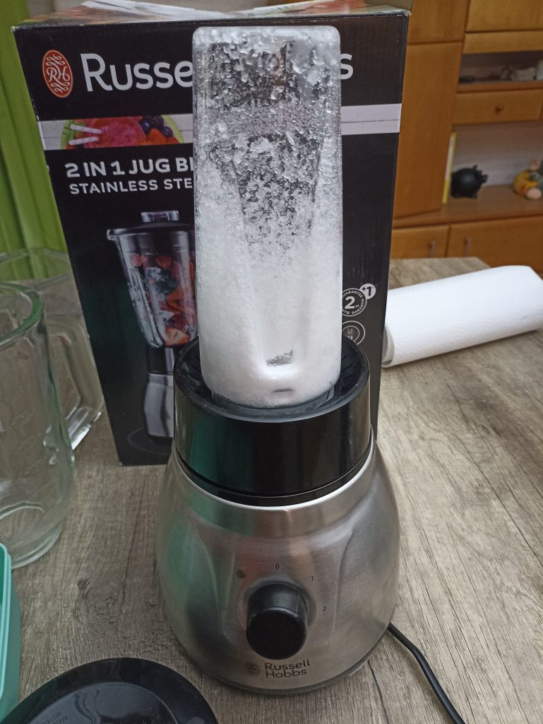 Russell Hobbs 2-in-1 Standmixer, fertiges Crush Eis im Behälter
