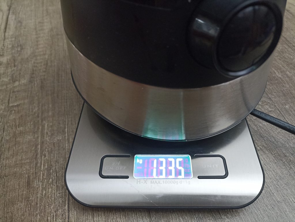 Severin SM 3718 Standmixer, Wiegen auf der Waage