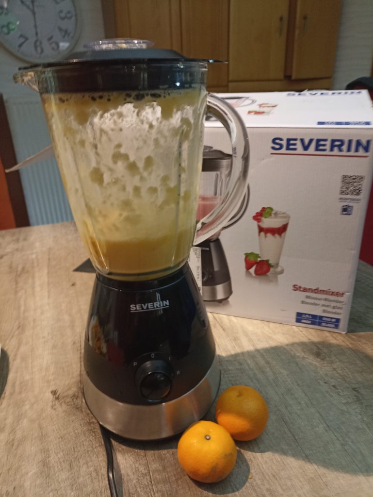 Severin SM 3718 Standmixer, fertiger Smoothie