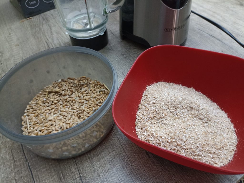 Steinborg SB-7030 Standmixer, Vergleich nach dem Zerkleinern von Getreide