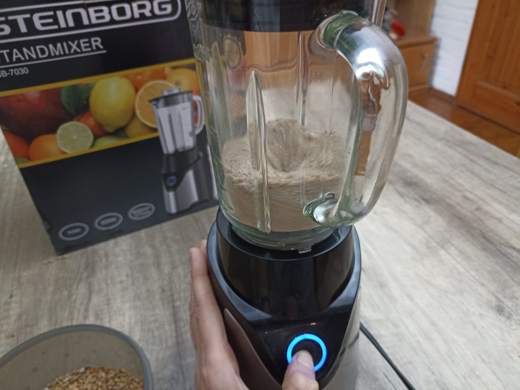 Steinborg SB-7030 Standmixer, Zerkleiner von Getreide