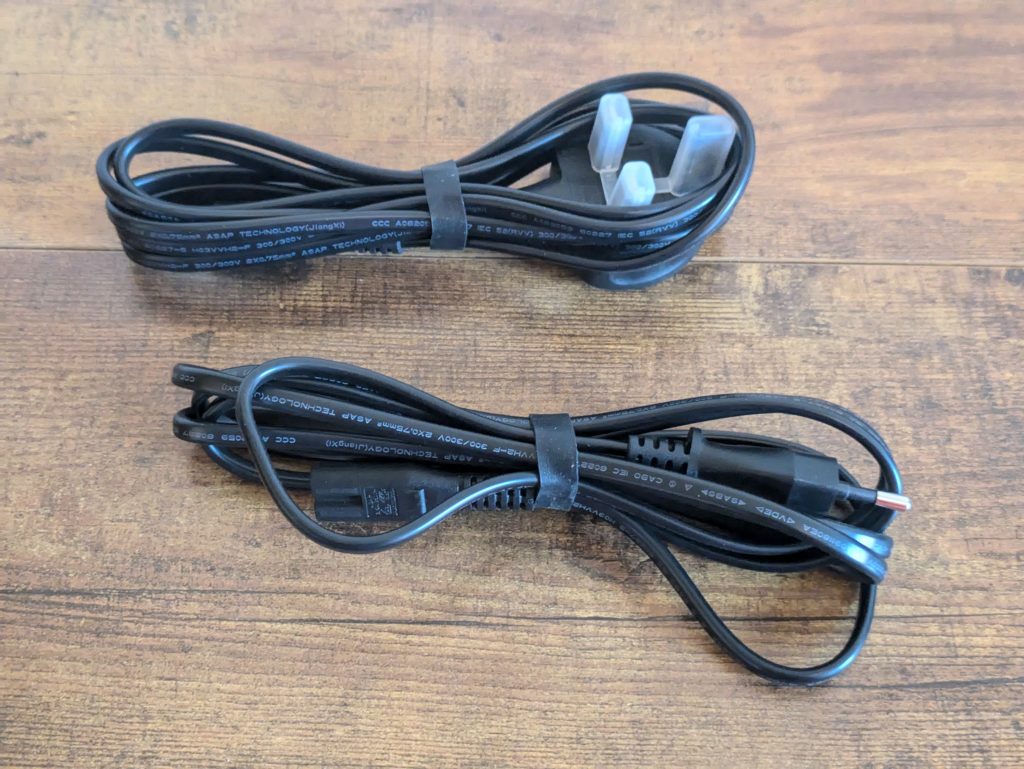 Subwoofer-Kabel der Razer NOMMO V2 Pro PC-Lautsprecher