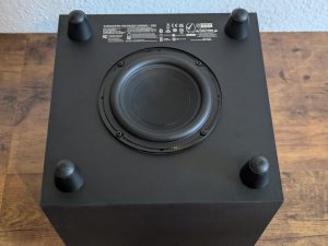 Subwoofer der Razer NOMMO V2 Pro PC-Lautsprecher von unten