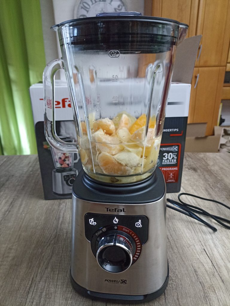 Tefal PerfectMix+ BL82AD Standmixer, Vorbereitung auf Zubereitung von Smoothie