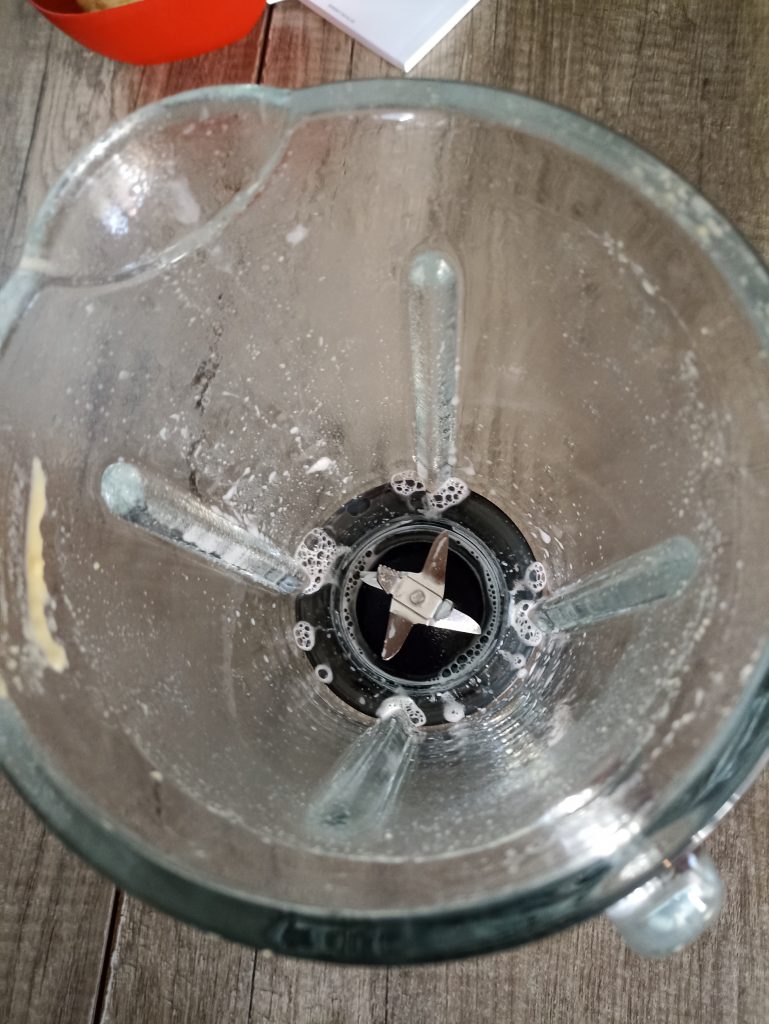 Tefal PerfectMix+ BL82AD Standmixer, nach Reinigungsfunktion und Ausschütten