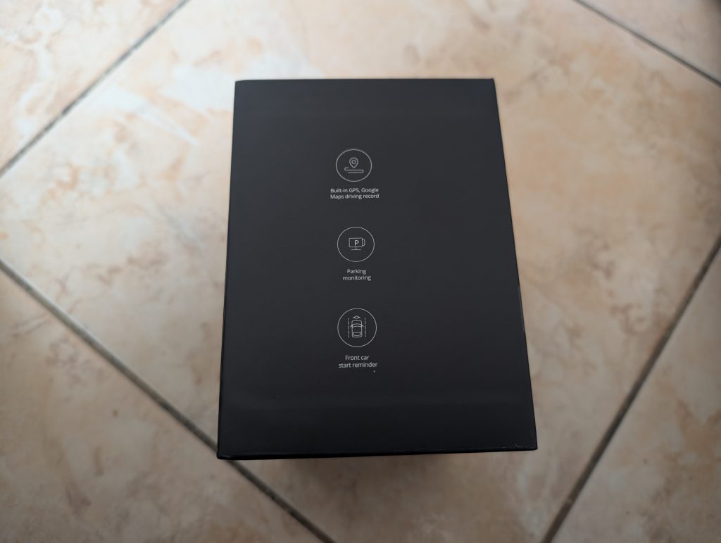 Verpackung der BOTSLAB G980H Dashcam von hinten